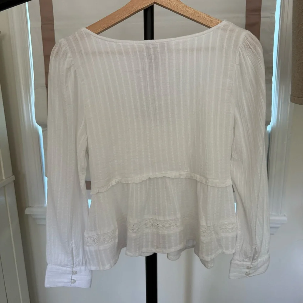 White Coquette Bohemian Lacey Sweetheart Neckline Long Sleeve Blouse - Picture 5 of 6